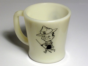 Back of mug, showing a carititure of a Scout