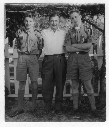 Bill Connor and George Lyons before departure